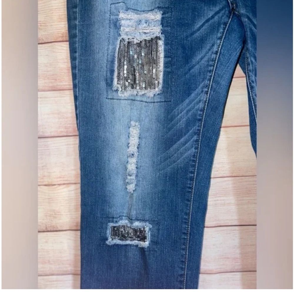 L & B Creations Silver Sequin Patch Boyfriend Skinny Jean - Size 20 denim Blue - Picture 5 of 11